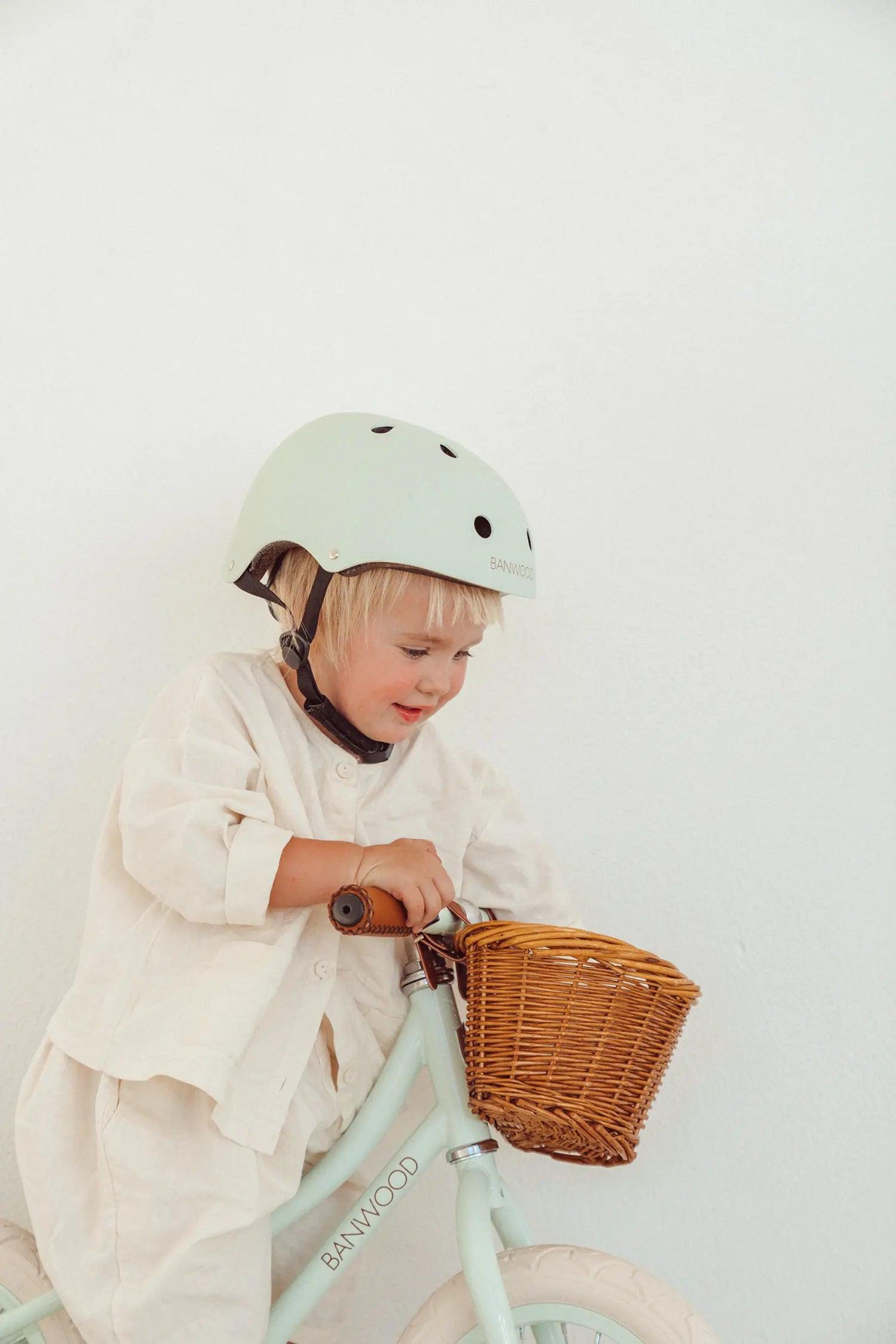 Kids Helmet - Matte Pale Mint - Banwood EUR