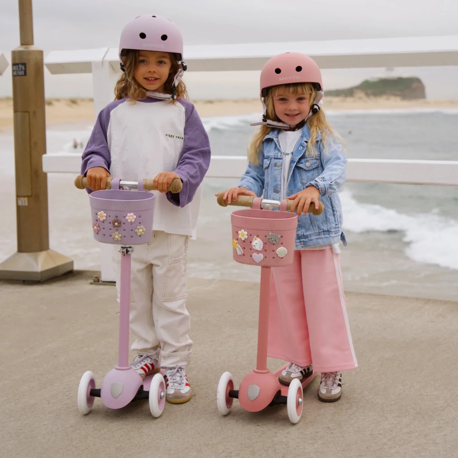 Banwood Basket Pins - Magic